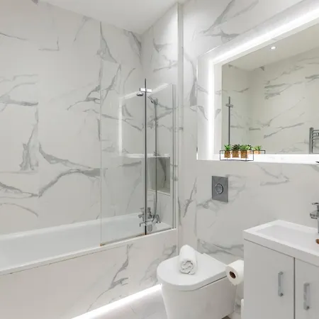 Spacious Luxury Apartment King Bed - Central Location London Exterior photo