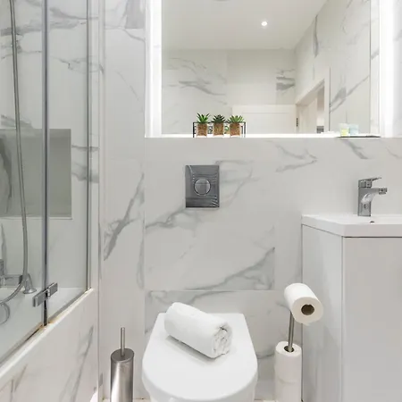 Spacious Luxury Apartment King Bed - Central Location London Exterior photo