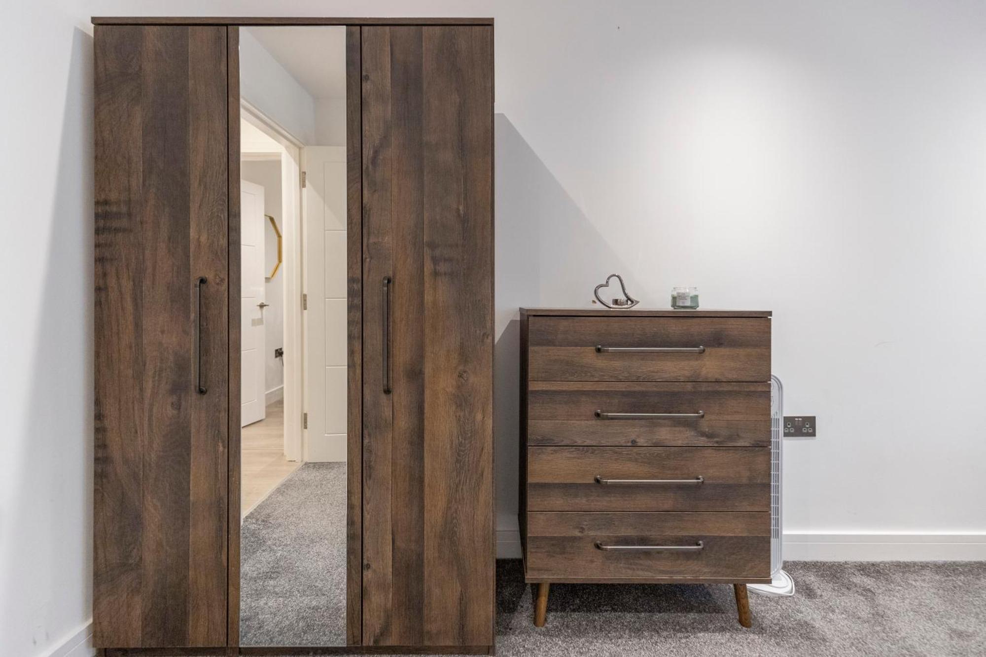 Apartment Spacious Luxury King Bed - Location