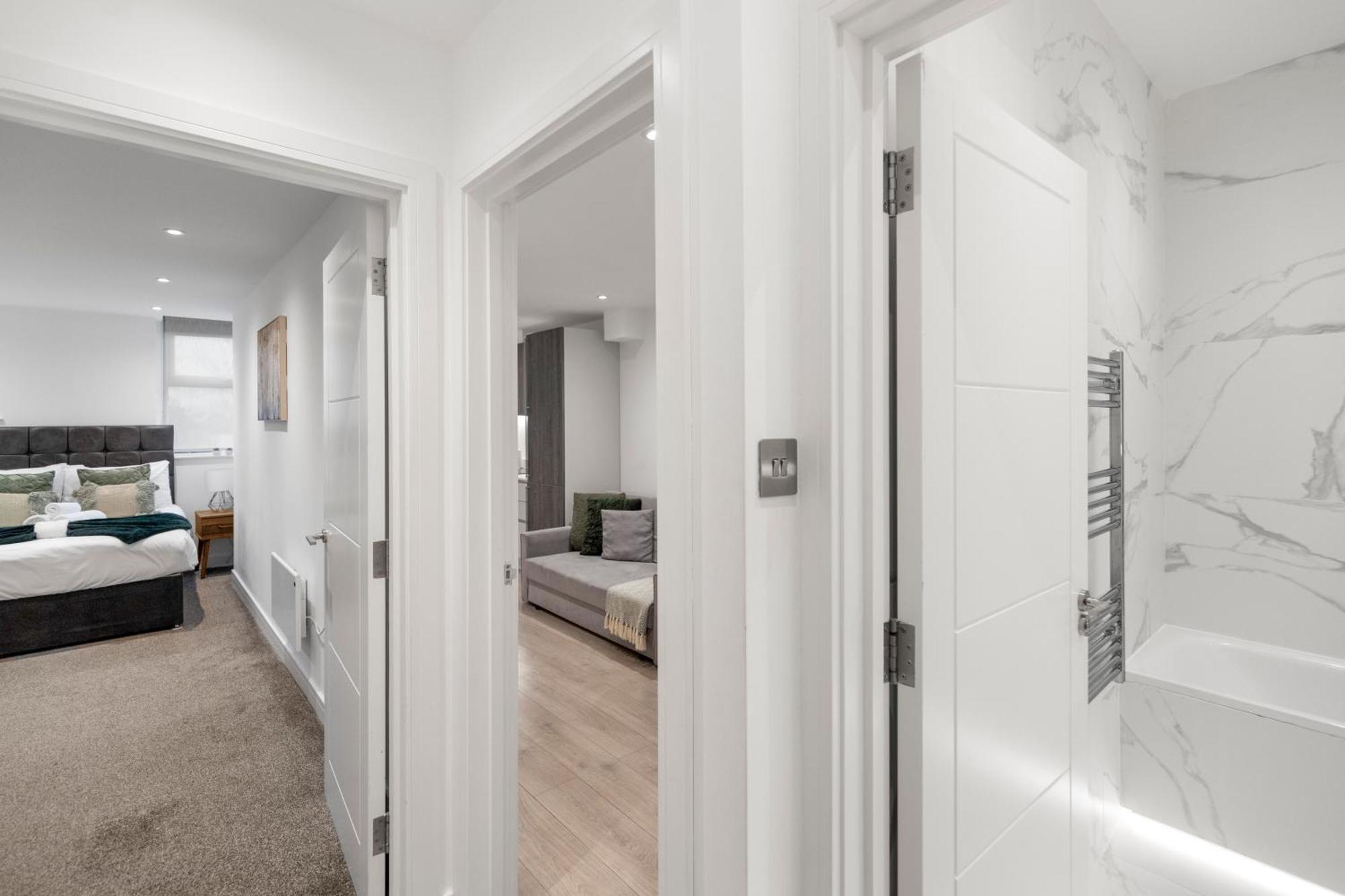 Apartment Spacious Luxury King Bed - Location